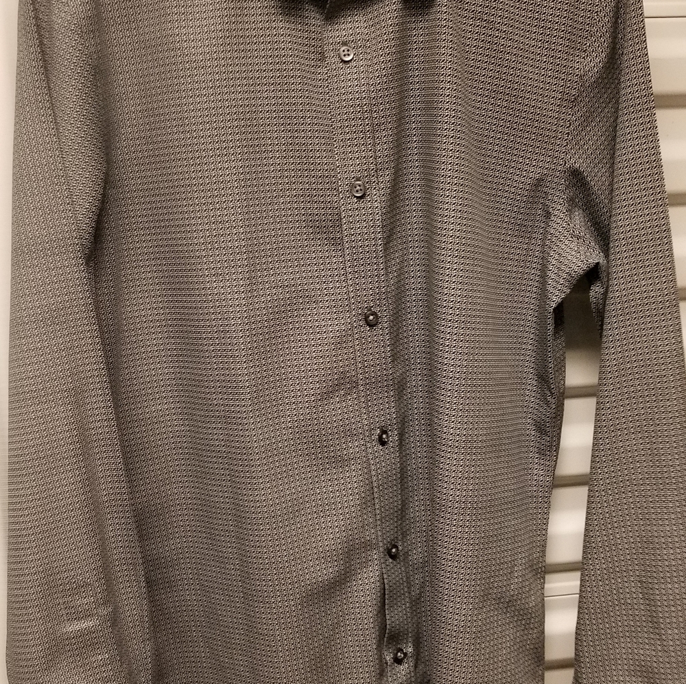 Men's long sleeve button-down dress shirt